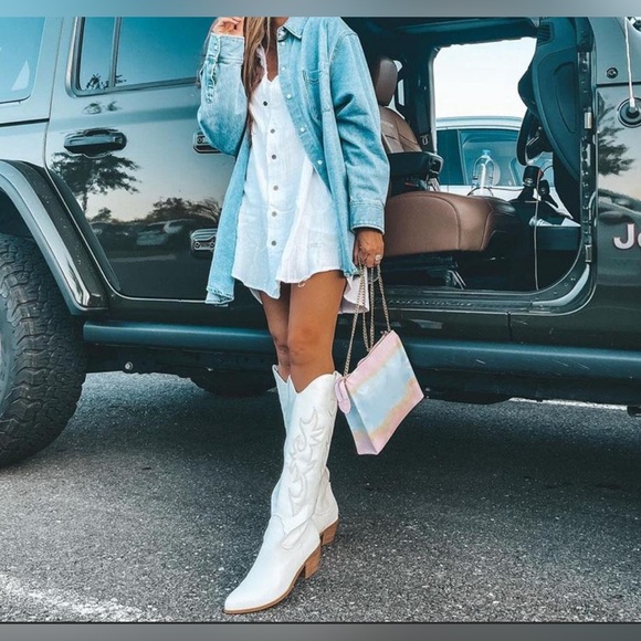 NIB white boots by Chase and Chloe 8.5 synthetic and Cute! - Picture 8 of 16